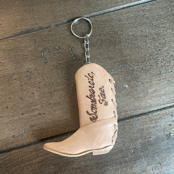Boot Keychain - Picture 1 of 8